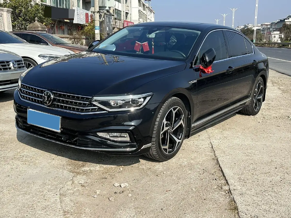 2023 Volkswagen Magotan 2.0T 186HP L4 7DCT