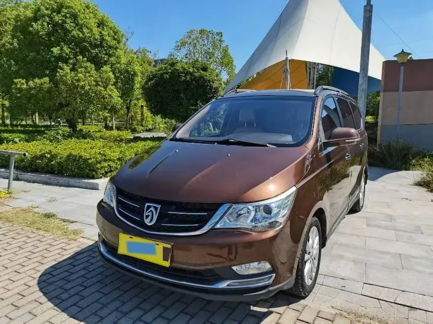 2016 BaoJun 560 1.5T 150HP L4 6MT