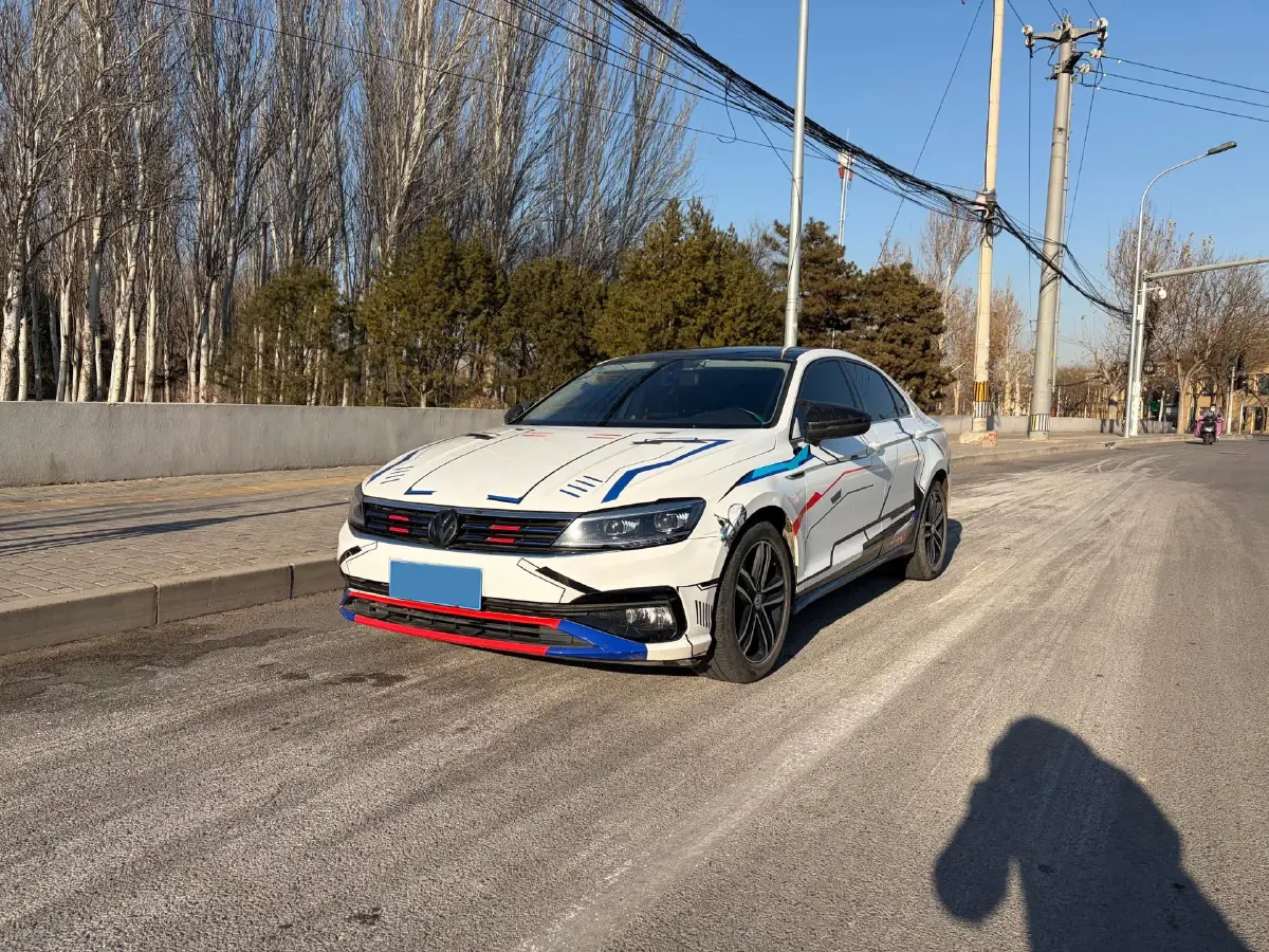 2019 Volkswagen Passat 1.4T 150HP L4 7DCT