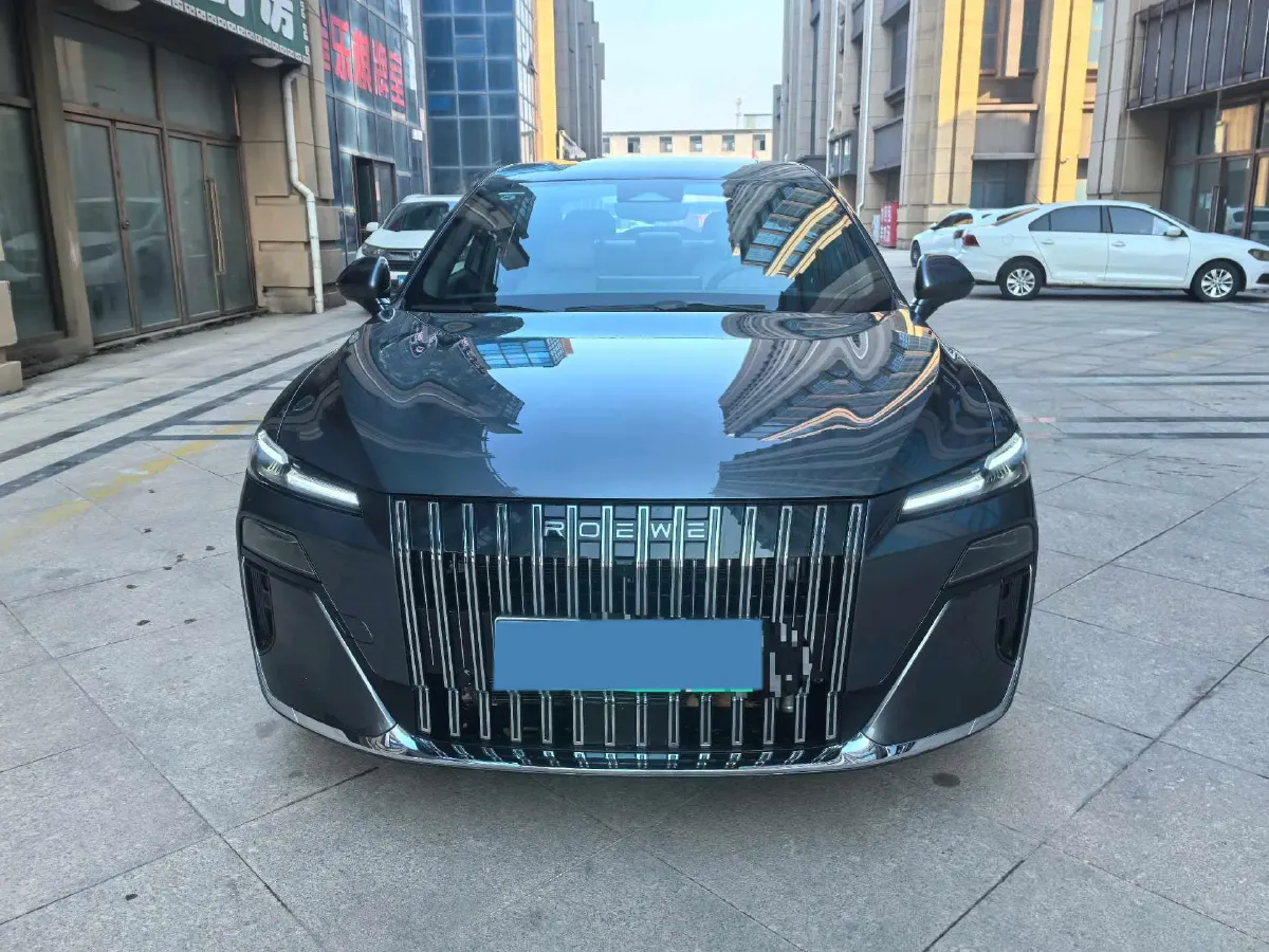 2025 Roewe M7 DMH 1.5L 112HP L4 1DHT PHEV,autocango,china used car exporter,china ev exporter,chinese used car exporter,chinese used ev exporter