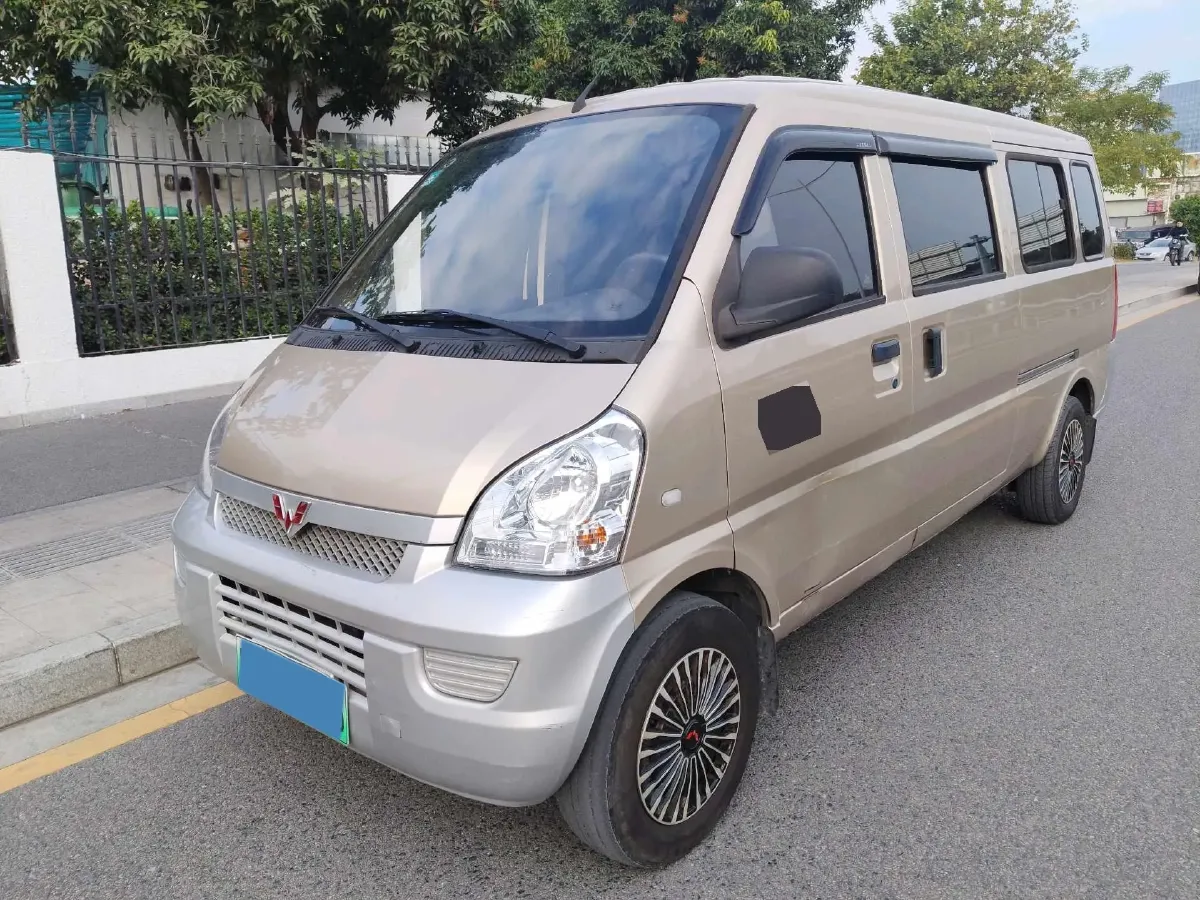 2022 WuLing RongGuang Mini Truck EV BEV 41.5KWH,autocango,china used car exporter,china ev exporter,chinese used car exporter,chinese used ev exporter