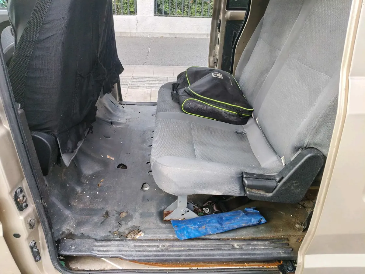 2022 WuLing RongGuang Mini Truck EV BEV 41.5KWH,autocango,china used car exporter,china ev exporter,chinese used car exporter,chinese used ev exporter