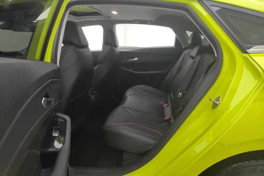 2022 Geely Binray 1.5T 181HP L4 7DCT,autocango,china used car exporter,china ev exporter,chinese used car exporter,chinese used ev exporter