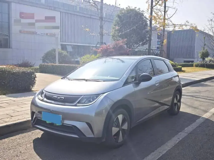 2023 BYD Dolphin BEV 44.928KWH