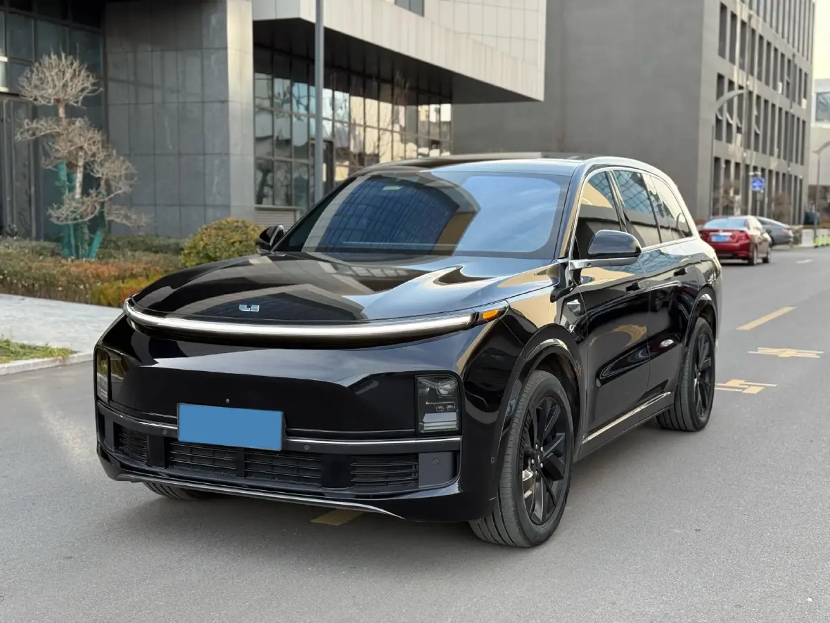 2023 Li L8 Range Extended 154HP REEV 40.9KWH