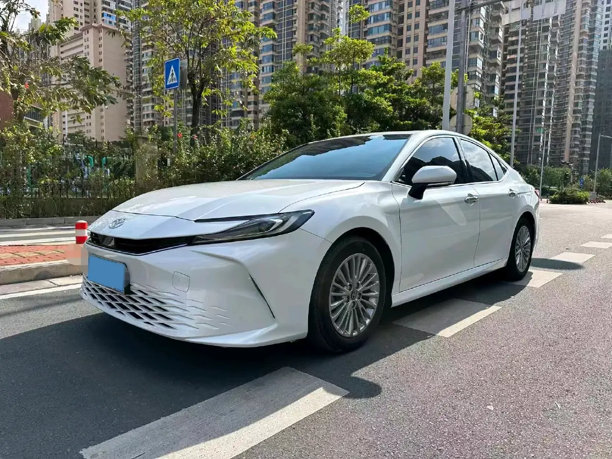 2024 Toyota Camry 2.0L 173HP L4 CVT