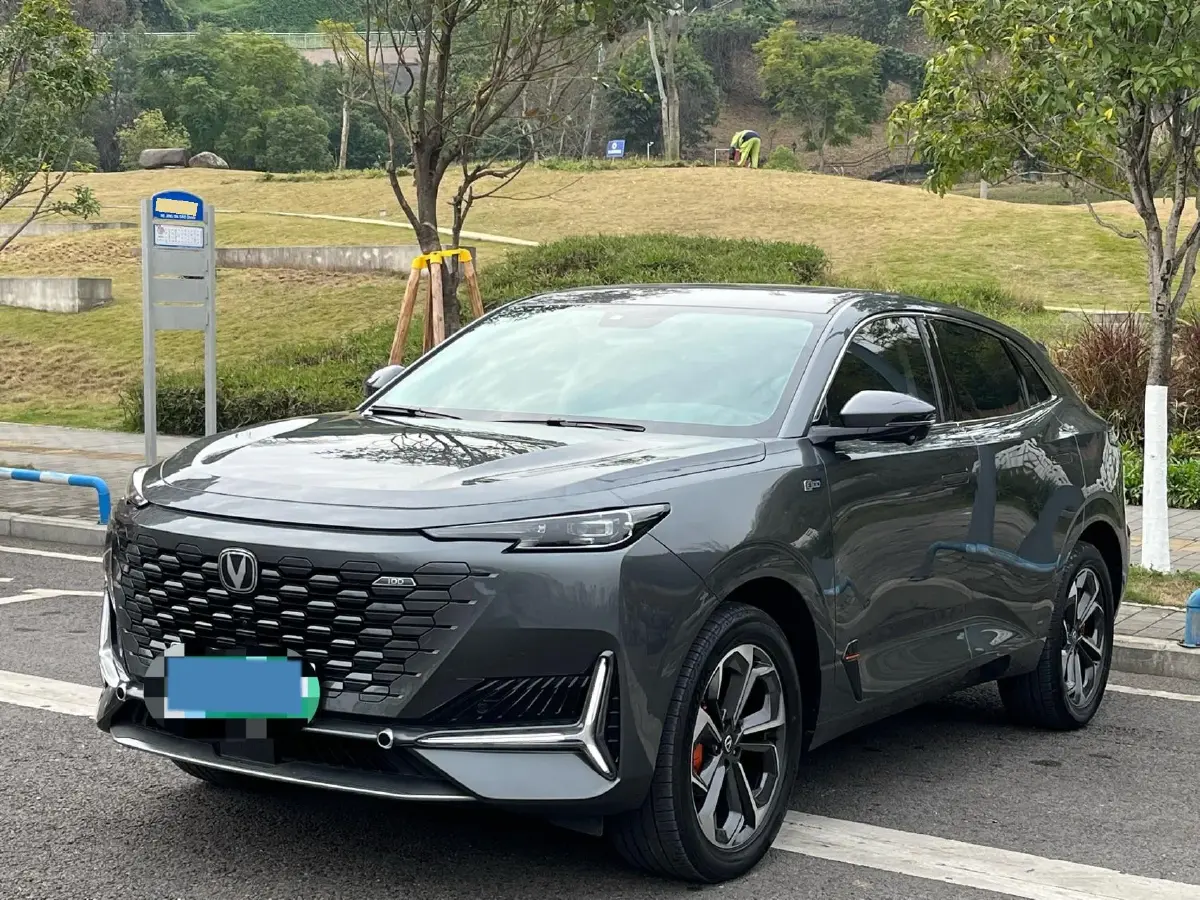 2024 ChangAn UNI-K iDD 1.5T 170HP L4 6TCT PHEV 28.4KWH