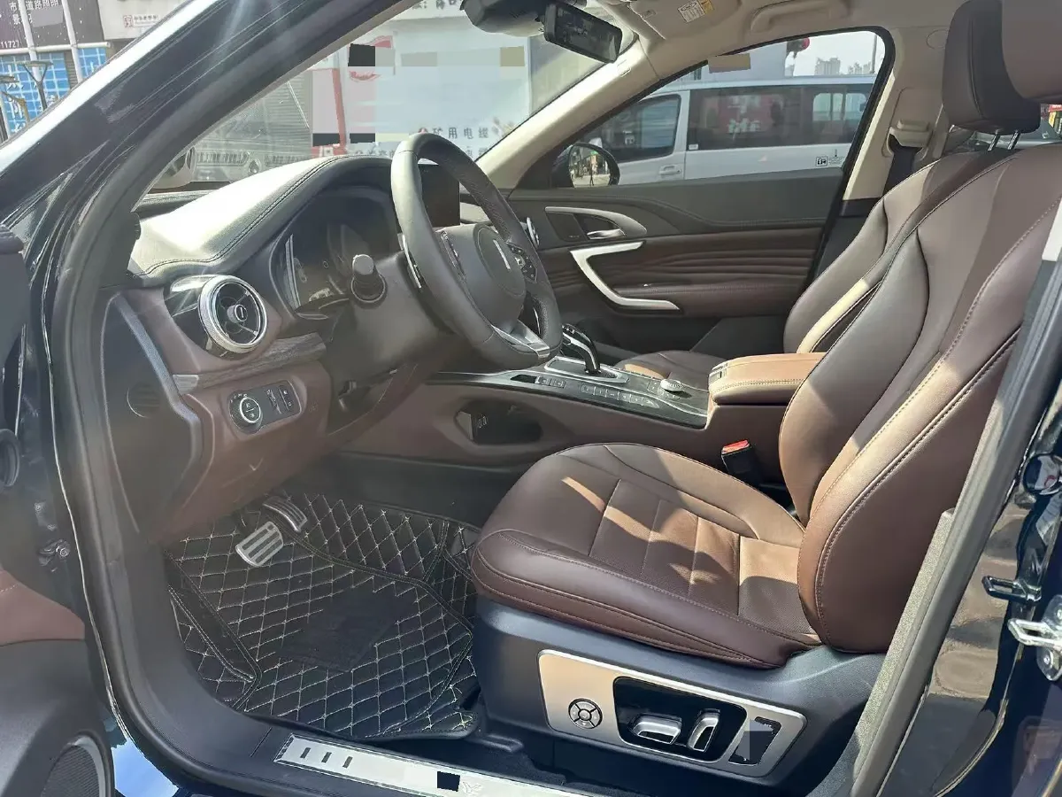 2020 WEY VV7 GT 2.0T 227HP L4 7DCT,autocango,china used car exporter,china ev exporter,chinese used car exporter,chinese used ev exporter