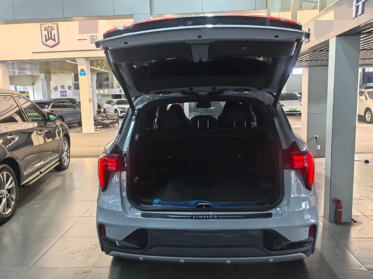 2022 LYNK&CO 01 EM-P 1.5T 180HP L3 7DCT PHEV 17.7KWH,autocango,china used car exporter,china ev exporter,chinese used car exporter,chinese used ev exporter