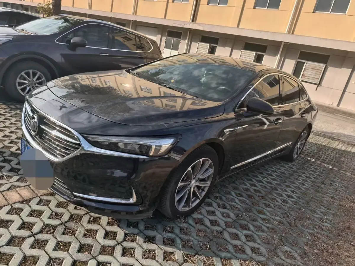 2021 Buick Larcosse 2.0T 237HP L4 9AT