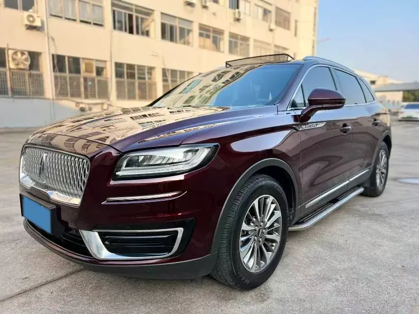 2019 Lincoln Nautilus 2.0T 224HP L4 8AT