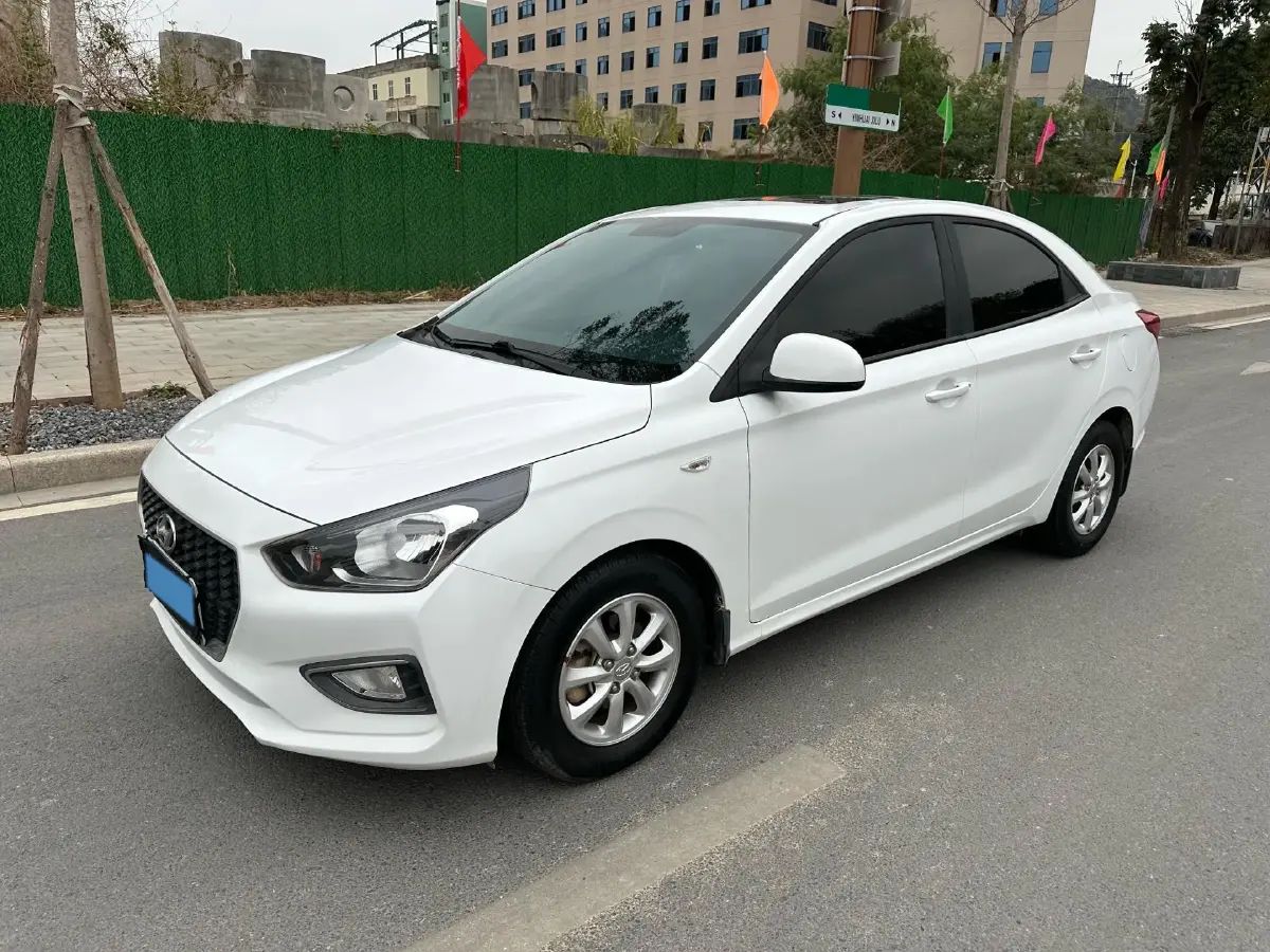 2017 Hyundai Reina 1.4L 95HP L4 4AT