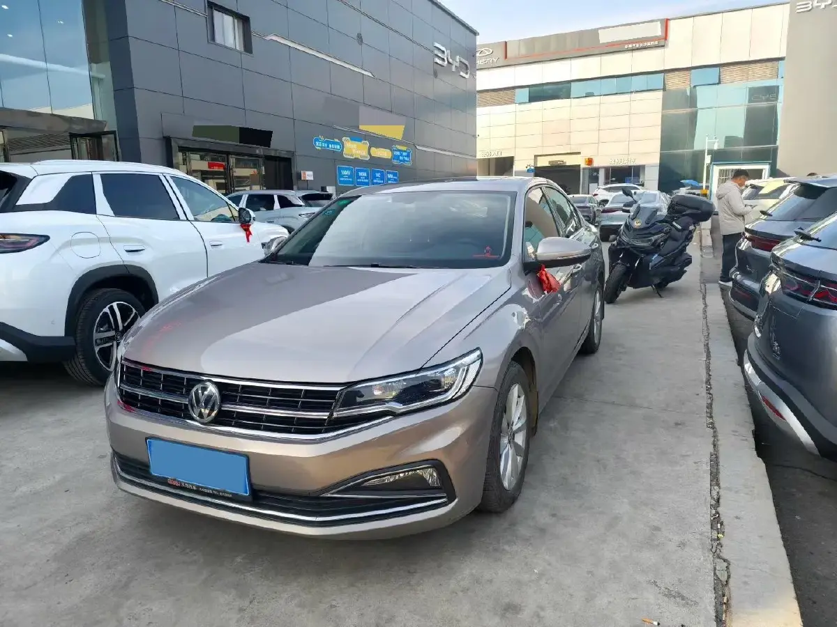 2020 Volkswagen Bora 1.5L 113HP L4 6AT
