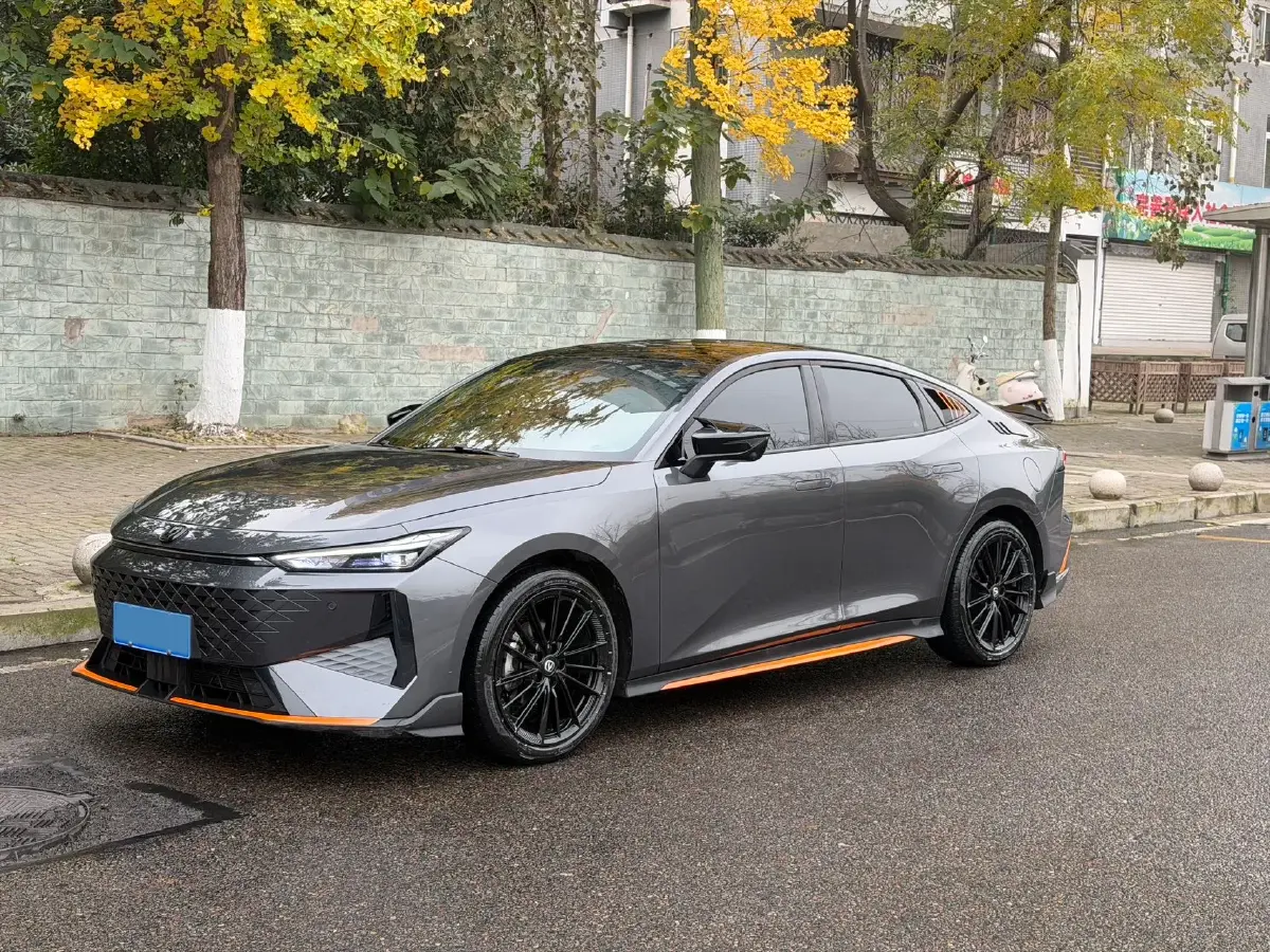 2024 ChangAn UNI-V 1.5T 188HP L4 7DCT