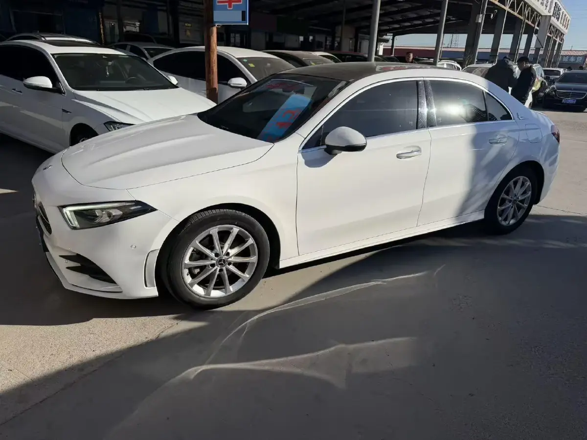 2021 Mercedes-Benz A Class 1.3T 163HP L4 7DCT