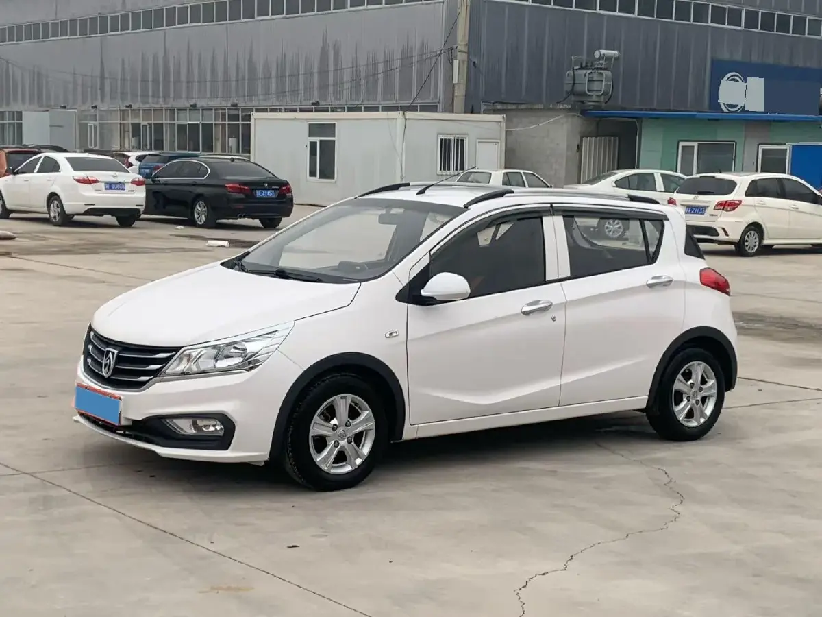 2016 BaoJun 310 1.2L 82HP L4 5MT