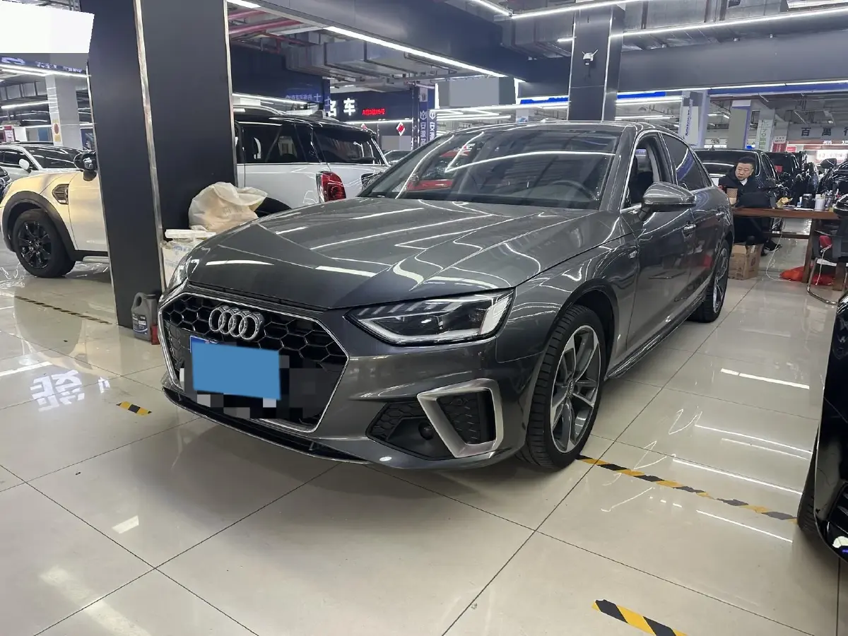 2020 Audi A4L 2.0T 190HP L4 7DCT