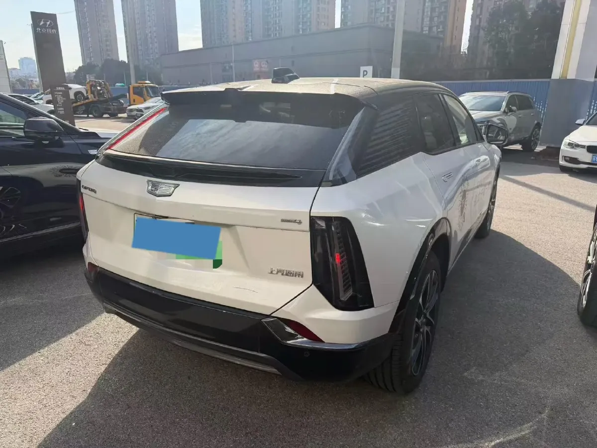 2024 Cadillac OPTIQ BEV 79.7KWH,autocango,china used car exporter,china ev exporter,chinese used car exporter,chinese used ev exporter