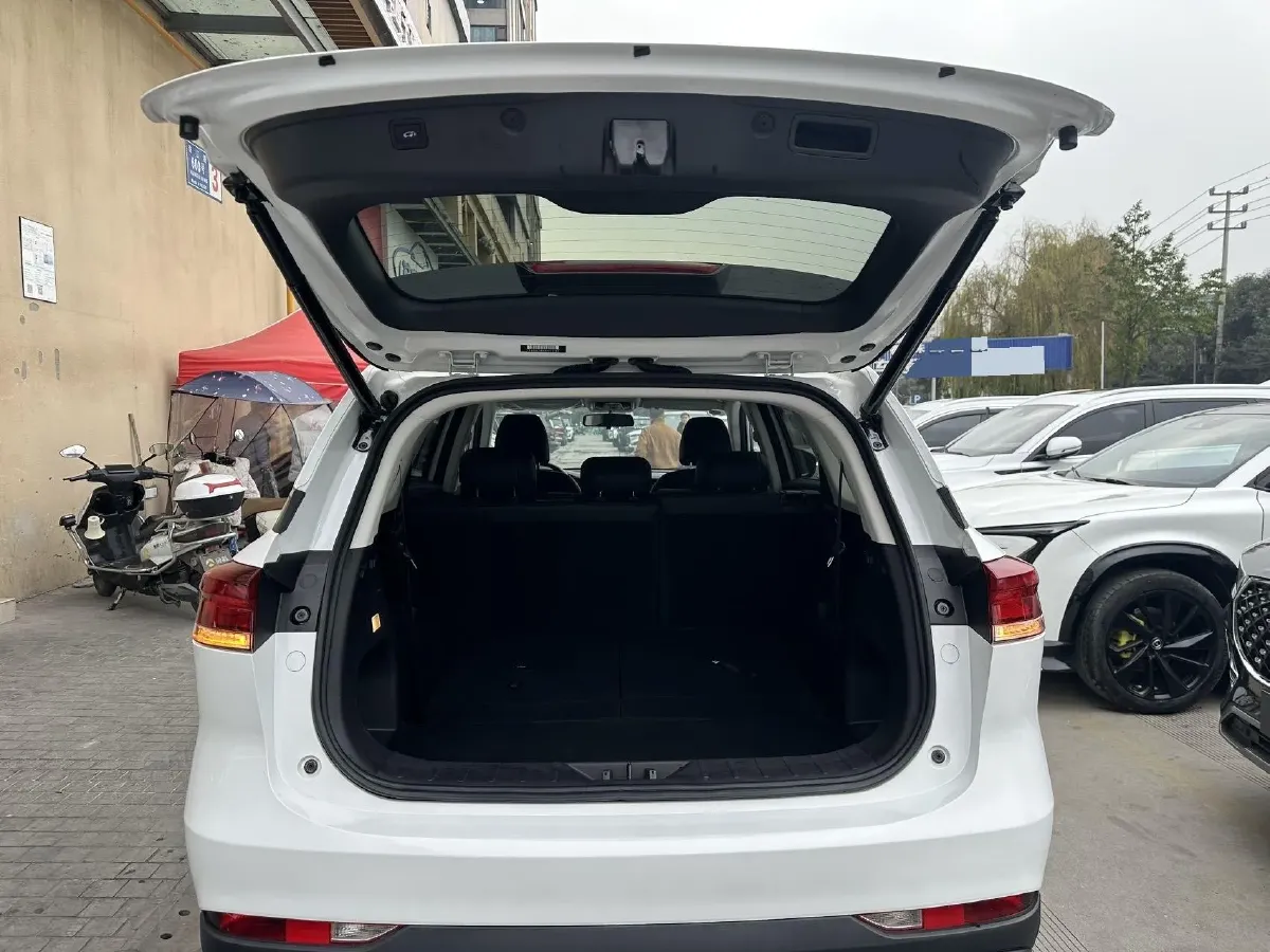 2024 ChangAn X7 PLUS 1.5T 188HP L4 7DCT,autocango,china used car exporter,china ev exporter,chinese used car exporter,chinese used ev exporter