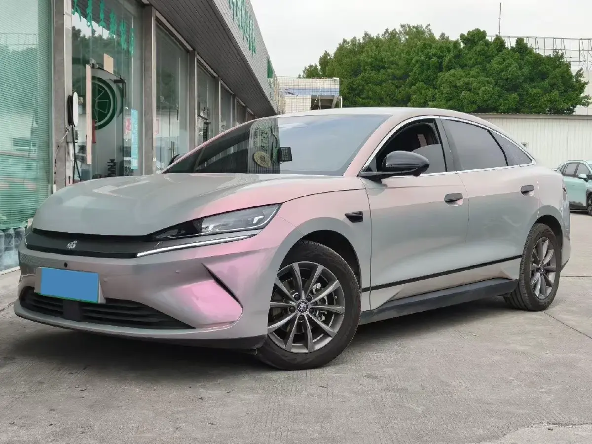 2025 BYD QinL BEV
