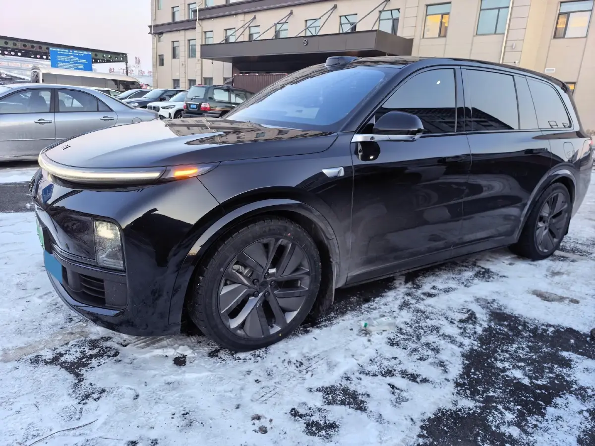 2024 Toyota Land Cruiser Prado 2.4T 282HP L4 8AT Hybrid