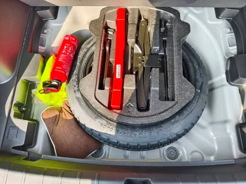 2025 Geely Coolray 1.5T 181HP L4 7DCT,autocango,china used car exporter,china ev exporter,chinese used car exporter,chinese used ev exporter