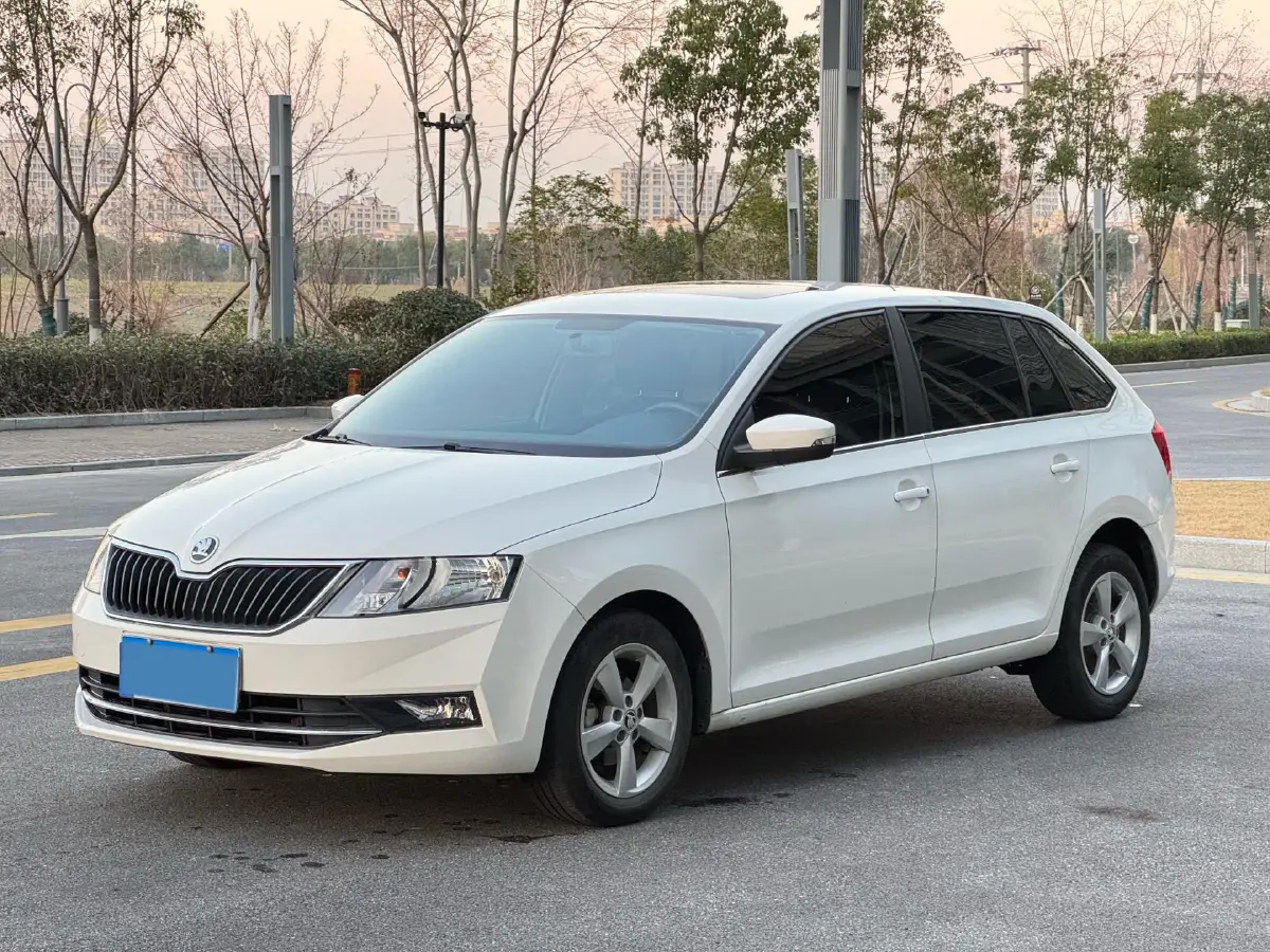 2019 Skoda Rapid Spaceback 1.5L 110HP L4 6AT