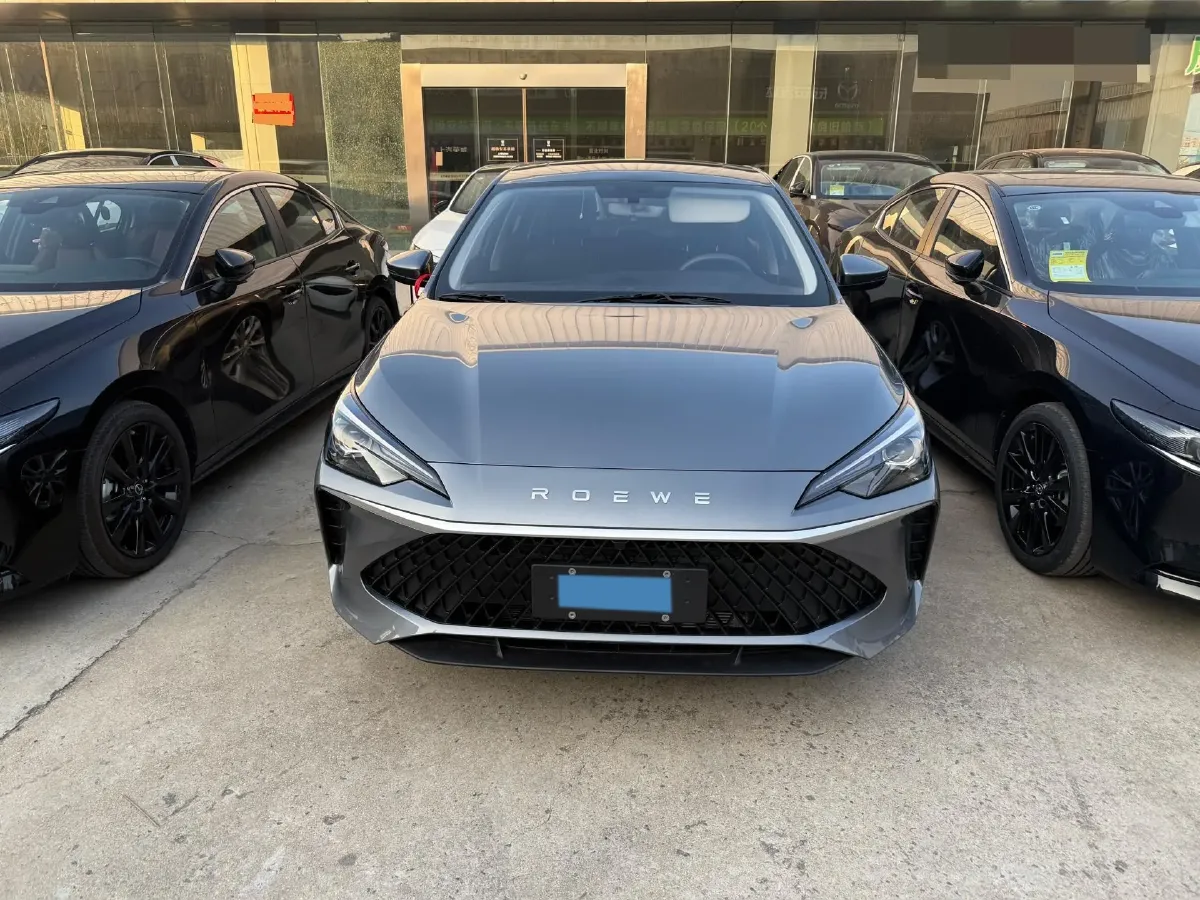 2026 Roewe i5 1.5L 129HP L4 CVT,autocango,china used car exporter,china ev exporter,chinese used car exporter,chinese used ev exporter