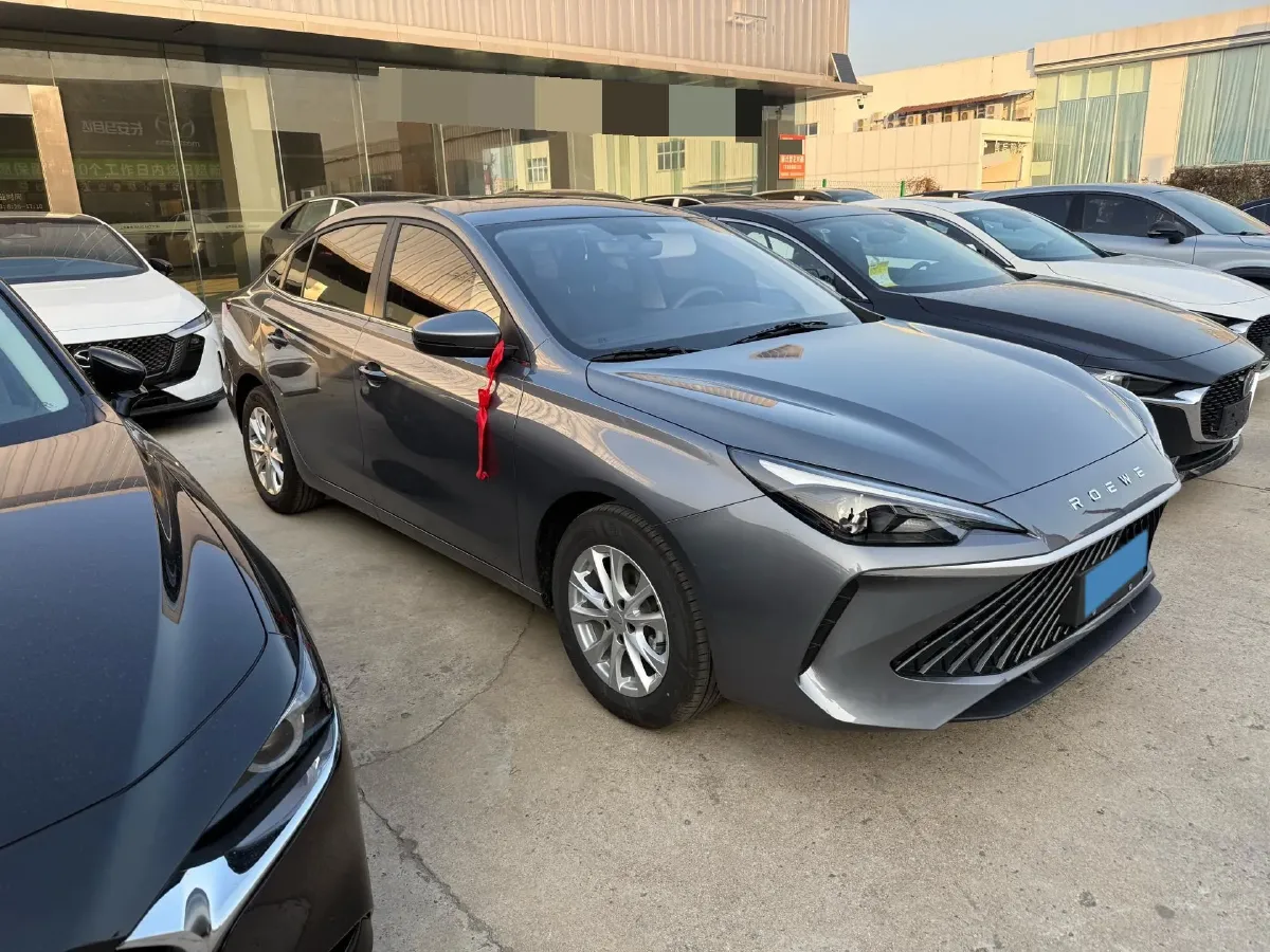 2026 Roewe i5 1.5L 129HP L4 CVT,autocango,china used car exporter,china ev exporter,chinese used car exporter,chinese used ev exporter