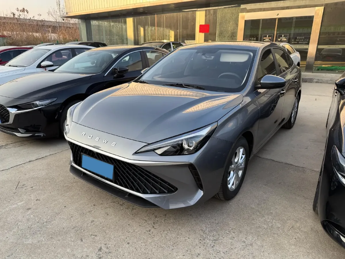 2026 Roewe i5 1.5L 129HP L4 CVT,autocango,china used car exporter,china ev exporter,chinese used car exporter,chinese used ev exporter