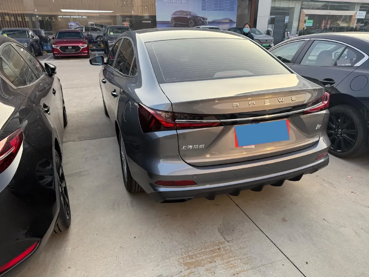 2026 Roewe i5 1.5L 129HP L4 CVT,autocango,china used car exporter,china ev exporter,chinese used car exporter,chinese used ev exporter