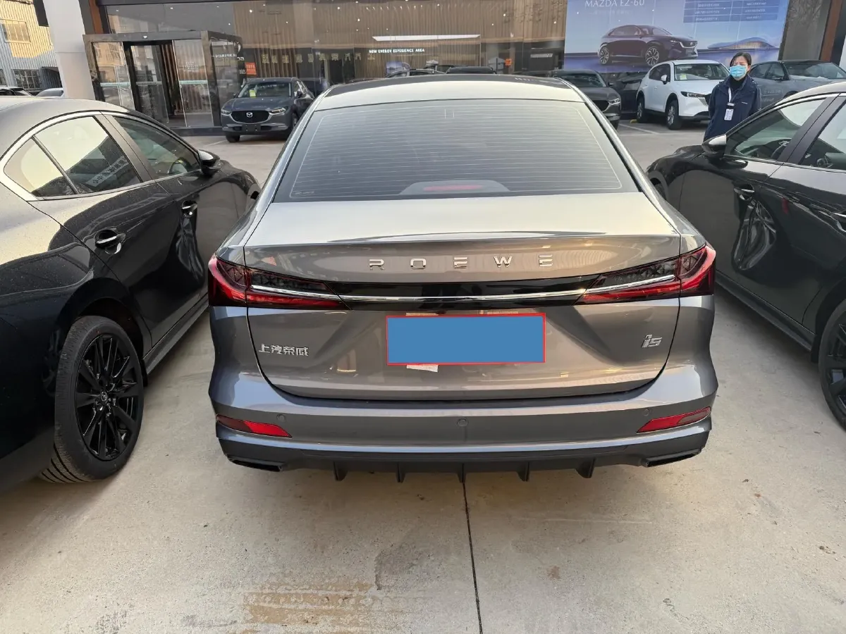 2026 Roewe i5 1.5L 129HP L4 CVT,autocango,china used car exporter,china ev exporter,chinese used car exporter,chinese used ev exporter