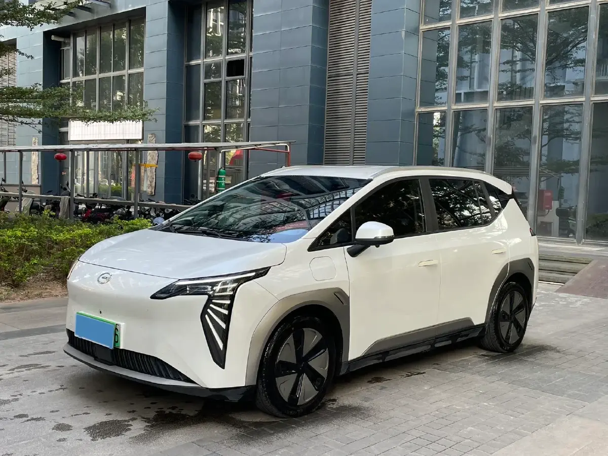 2023 MAXUS Interstellar 2.0T 261HP L4 8AT