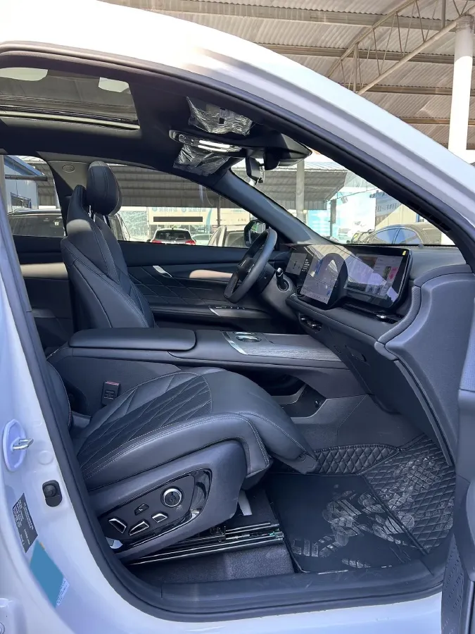 2025 ChangAn CS75 Plus 1.5T 192HP L4 8AT,autocango,china used car exporter,china ev exporter,chinese used car exporter,chinese used ev exporter