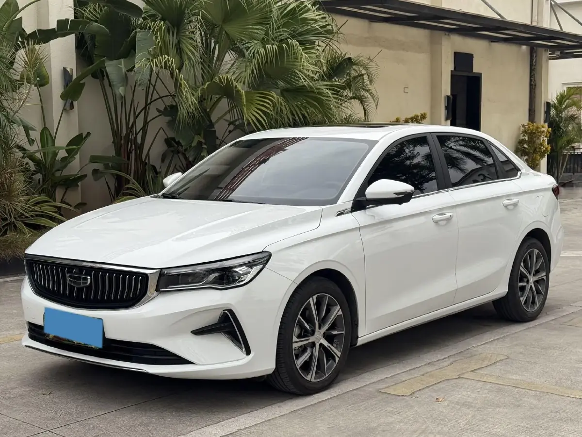 2025 Geely Emgrand 1.5L 127HP L4 CVT