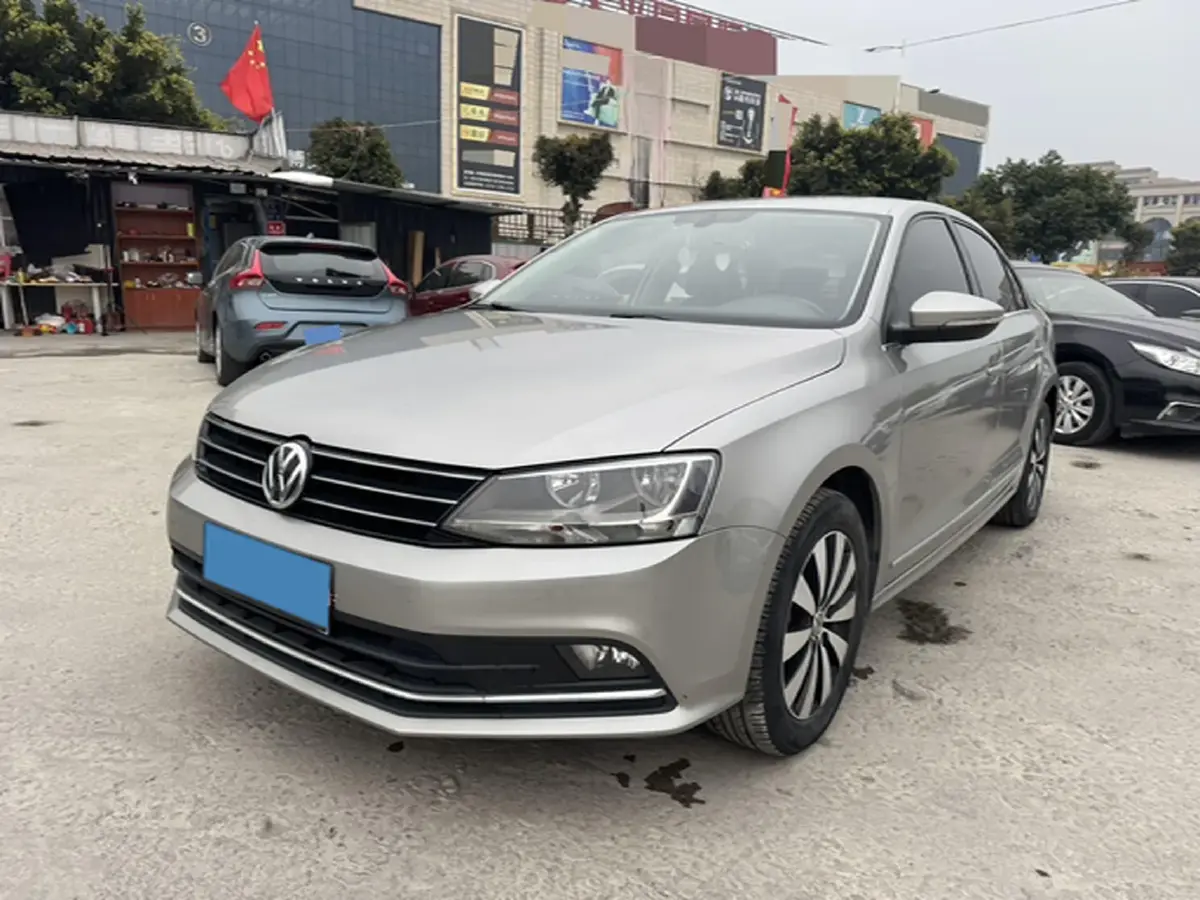2018 KingLong KaiTe 2.3T 110HP L4 5MT