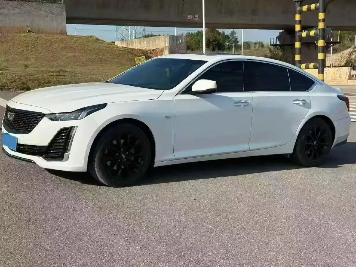 2021 Cadillac CT5 2.0T 237HP L4 10AT
