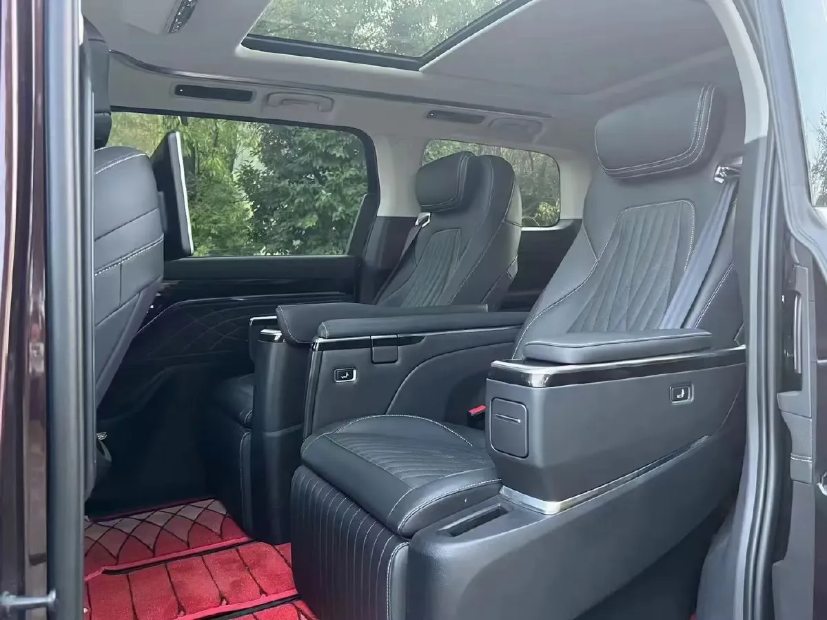 2022 MAXUS G90 2.0T 234HP L4 8AT,autocango,china used car exporter,china ev exporter,chinese used car exporter,chinese used ev exporter