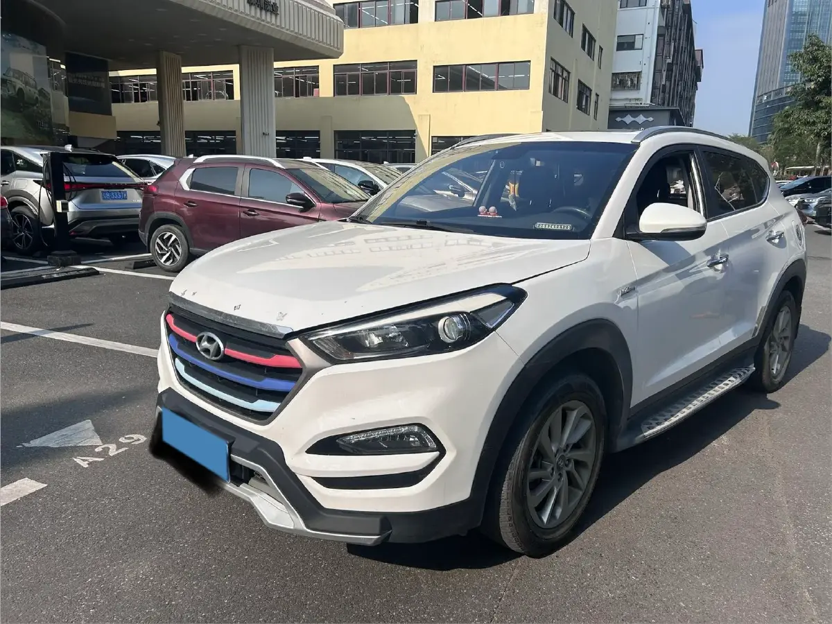 2015 Hyundai Tucson 1.6T 177HP L4 7DCT