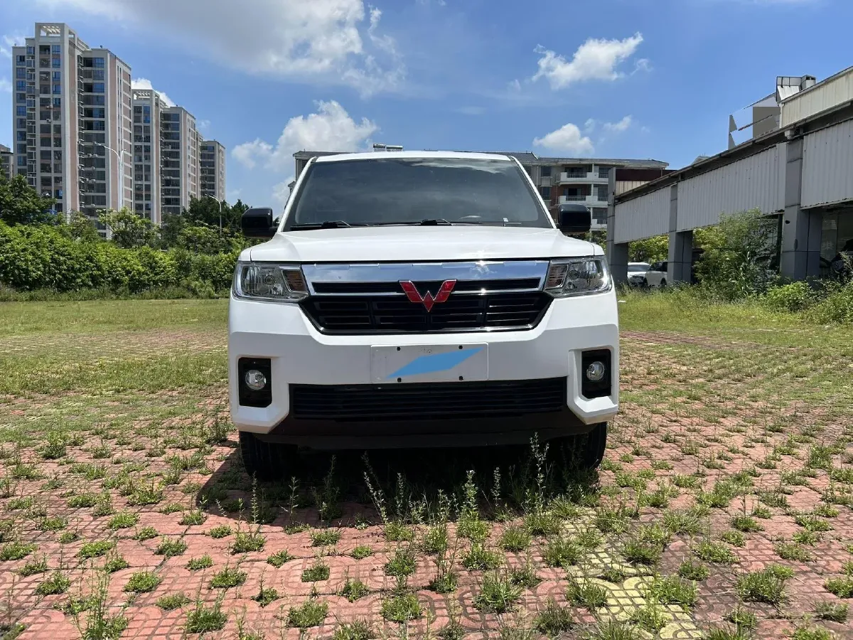 2021 WuLing ZhentTu 1.5L 99HP L4 5MT,autocango,china used car exporter,china ev exporter,chinese used car exporter,chinese used ev exporter