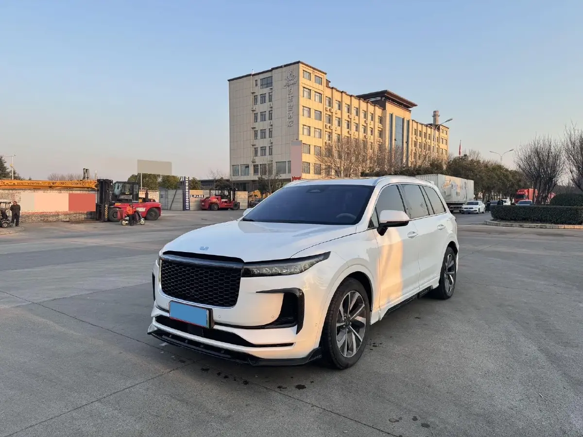 2021 Li ONE Range Extended 131HP REEV 40.5KWH
