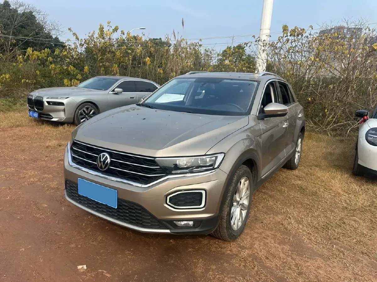 2022 Volkswagen T-Roc 1.4T 150HP L4 7DCT