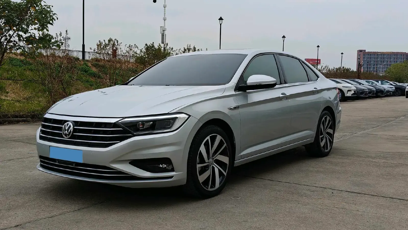 2021 Volkswagen Sagitar 1.4T 150HP L4 7DCT