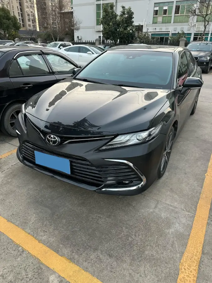 2021 Toyota Camry 2.5L 209HP L4 8AT
