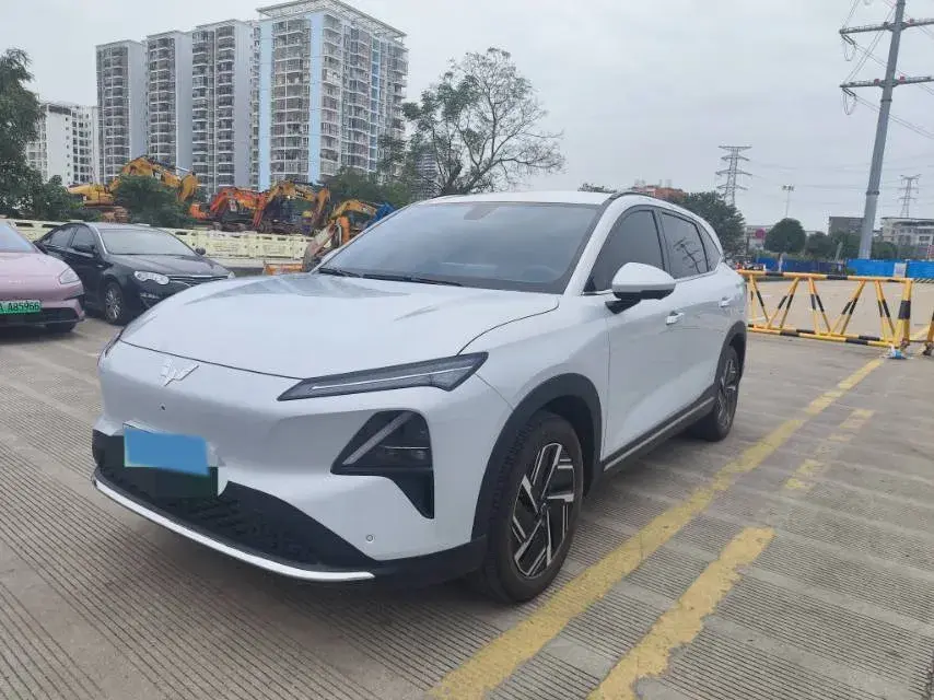 2024 WuLing XingGuangS BEV 60KWH