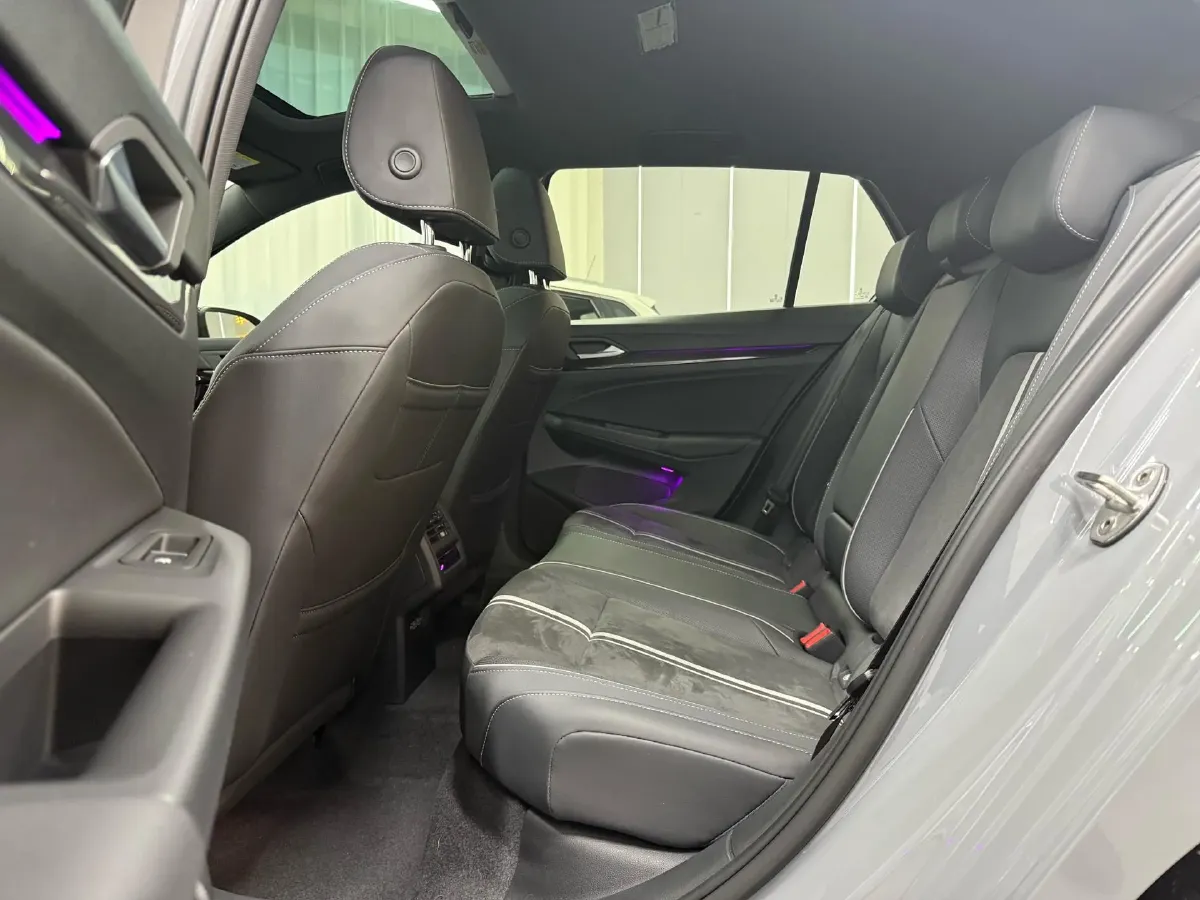 2021 Volkswagen Golf 1.4T 150HP L4 7DCT,autocango,china used car exporter,china ev exporter,chinese used car exporter,chinese used ev exporter