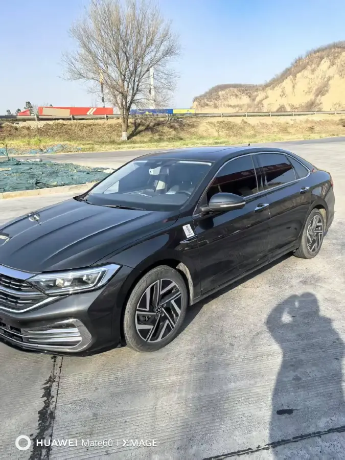 2023 Volkswagen Sagitar 1.5T 160HP L4 7DCT