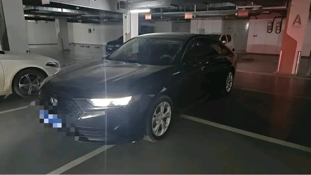 2025 Honda Accord 1.5T 192HP L4 CVT