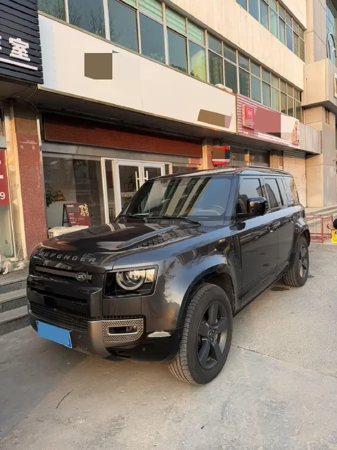 2023 Land Rover Defender 3.0T 400HP L6 8AT