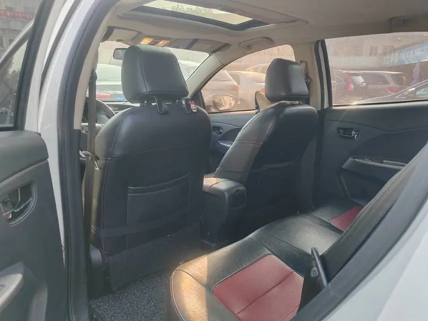 2014 LiFan X50 1.5L 103HP L4 5MT,autocango,china used car exporter,china ev exporter,chinese used car exporter,chinese used ev exporter